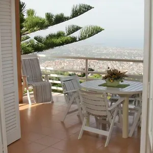 Vakantiehuis Lomarchi Holiday, Carini